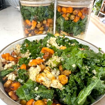 meal prep lunch kale quinoa