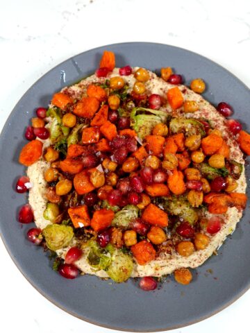 hummus and veggies